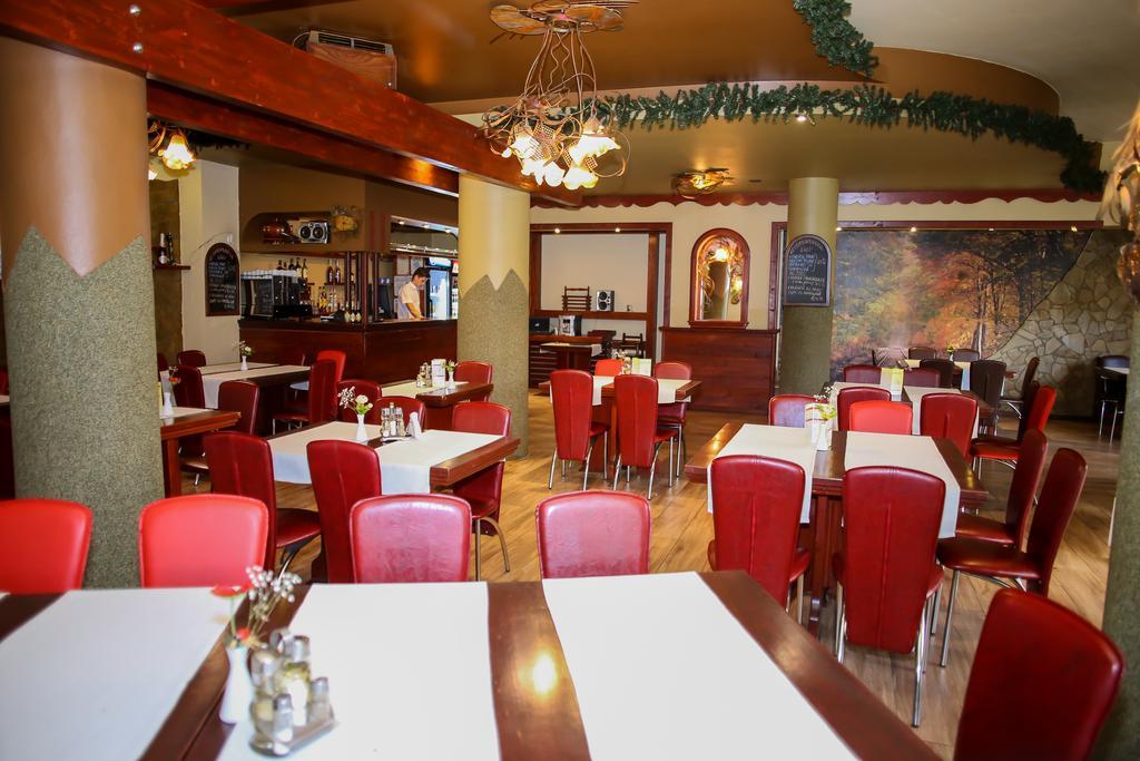 Hotel Silva Vatra Dornei Esterno foto