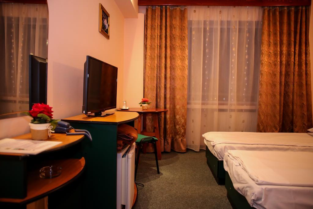 Hotel Silva Vatra Dornei Esterno foto