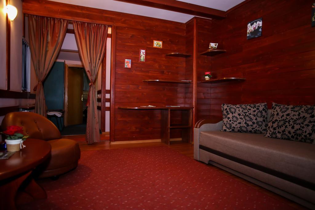 Hotel Silva Vatra Dornei Esterno foto