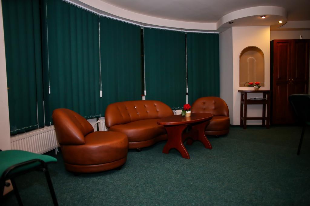 Hotel Silva Vatra Dornei Esterno foto